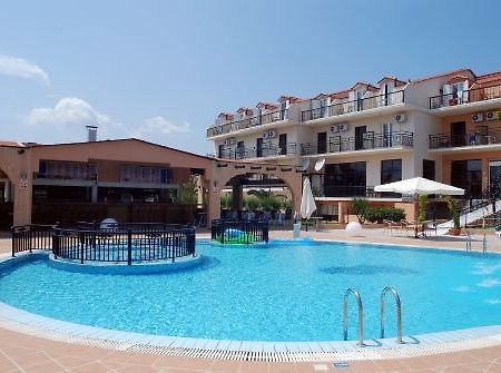 Hotel Alexander Лаганас Екстер'єр фото