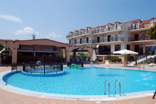 Hotel Alexander Лаганас Екстер'єр фото
